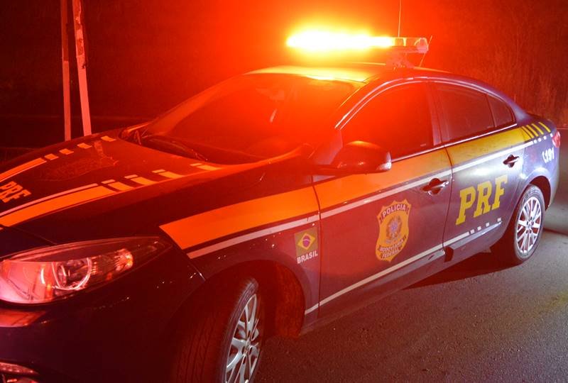 Colisão entre moto e ônibus deixa jovem de 23 anos morto na BR-267 em Argirita