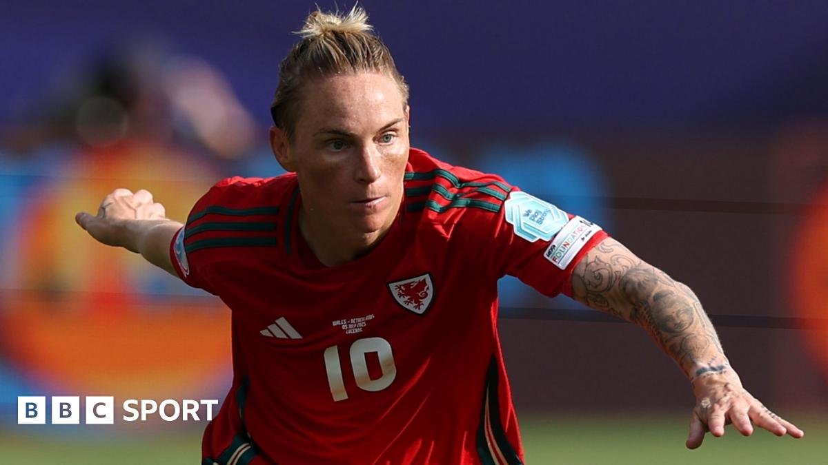 Wales' Jess Fishlock in action against the Netherlands