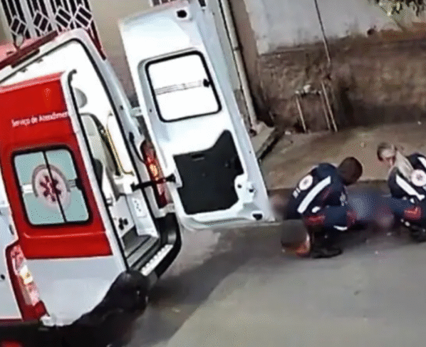 Jovem é socorrido com tiro na cabeça em Piraúba