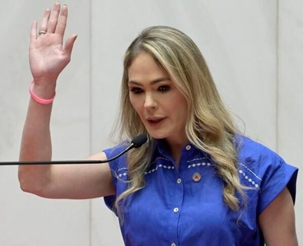 MP Eleitoral denuncia delegada Sheila, Nikolas Ferreira e outros dois por fake news nas eleições de 2024