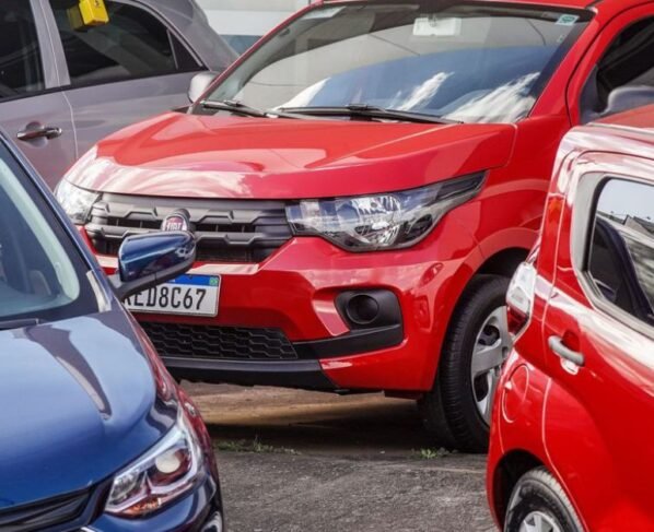 Minas Gerais encerra primeiro semestre com alta de 10,68% nos emplacamentos de carros