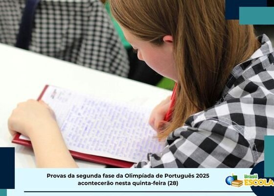 Estudante fazendo prova da Olimpíada de Português